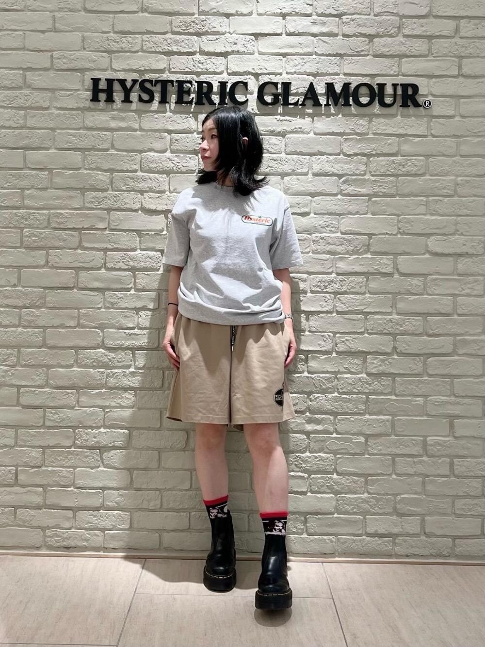 ヒステリックグラマー LADYLAND STUDIO Tシャツ HYSTERIC GLAMOUR（ヒステリックグラマー）の「LADYLAND STUDIO