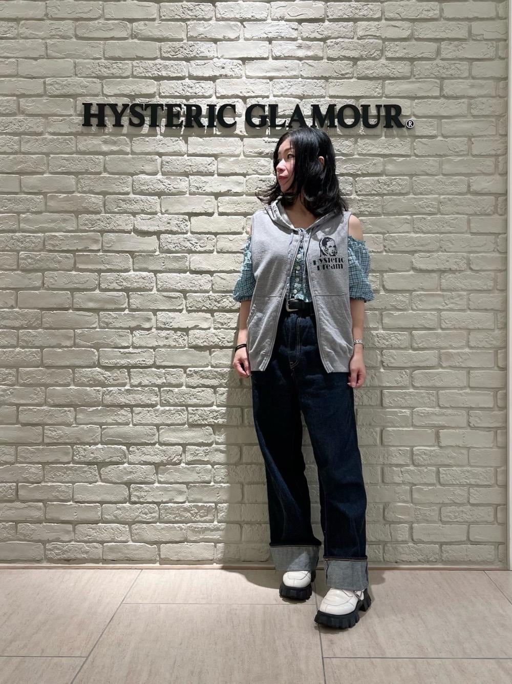 HYSTERIC GLAMOUR（ヒステリックグラマー）の「RAINBOW PANDA刺繍 