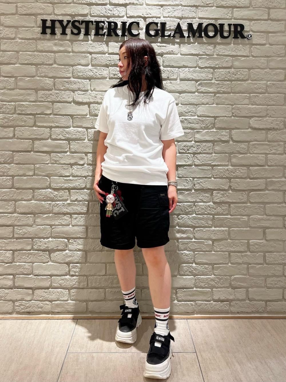 HYSTERIC GLAMOUR  CIRCLE GIRL　春秋コート STYLING | HYSTERIC GLAMOUR ONLINE STORE ヒステリックグラマー