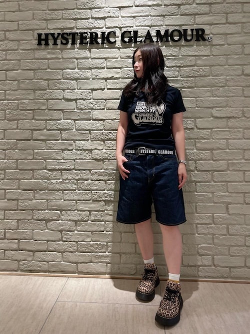 ヒステリックグラマー SMOKING GIRL チビTシャツ SMOKING GIRL チビTシャツ|HYSTERIC GLAMOUR WOMEN | HYSTERIC