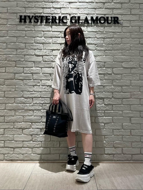 【ヒステリックグラマー】クロスボディバッグ ショルダーバッグ STUDS CANVAS クロスボディーバッグ(ショルダーバッグ