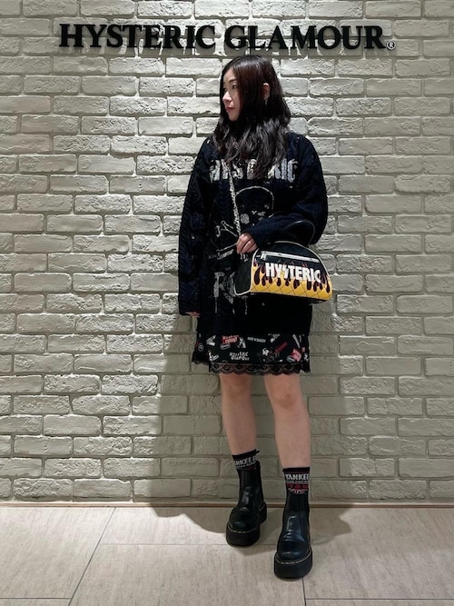 ヒステリックス 新品タグ付編み上げワンピース HYSTERIC GLAMOR ROCK HAPPENING柄 ワンピース|HYSTERIC GLAMOUR WOMEN