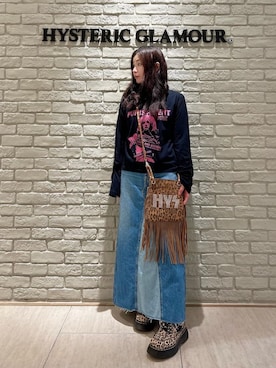 「HYSTERIC GLAMOUR（ヒステリックグラマー）のロゴスタッズ フリンジミニバッグ（ショルダーバッグ）」を使った、SUZUKIさん（レディース・150cm）の秋コーディネート
