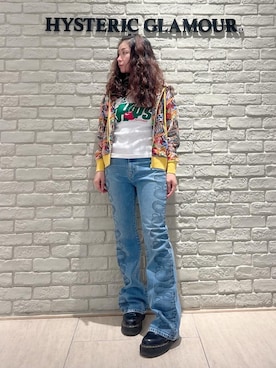 「HYSTERIC GLAMOUR（ヒステリックグラマー）のSNAKE LOOP柄デニムフレアパンツ（デニムパンツ、ブルー系）」を使った、SUZUKIさん（レディース・150cm）の夏コーディネート