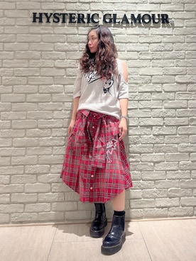 「HYSTERIC GLAMOUR（ヒステリックグラマー）のシャツレイヤードスカート（スカート、レッド系）」を使った、SUZUKIさん（レディース・150cm）の秋コーディネート