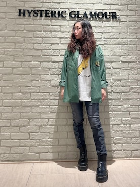「HYSTERIC GLAMOUR（ヒステリックグラマー）のSNAKE LOOP スキニーデニムパンツ（デニムパンツ、ブラック系）」を使った、SUZUKIさん（レディース・150cm）の秋コーディネート