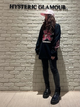 「HYSTERIC GLAMOUR（ヒステリックグラマー）のスキニーデニムパンツ（デニムパンツ、ブラック系）」を使った、SUZUKIさん（レディース・150cm）の秋コーディネート