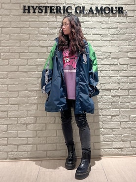 「HYSTERIC GLAMOUR（ヒステリックグラマー）のスキニーデニムパンツ（デニムパンツ、ブラック系）」を使った、SUZUKIさん（レディース・150cm）の秋コーディネート