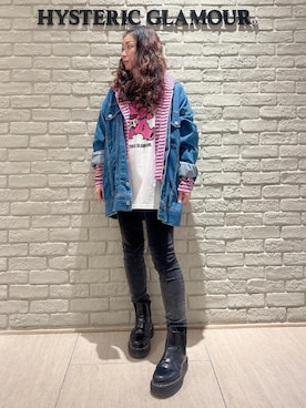 「HYSTERIC GLAMOUR（ヒステリックグラマー）のスキニーデニムパンツ（デニムパンツ、ブラック系）」を使った、SUZUKIさん（レディース・150cm）の秋コーディネート