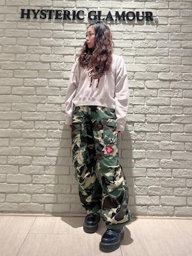「HYSTERIC GLAMOUR（ヒステリックグラマー）のミリタリーカーゴパンツ（カーゴパンツ、グリーン系）」を使った、SUZUKIさん（レディース・150cm）の秋コーディネート