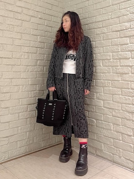 「HYSTERIC GLAMOUR（ヒステリックグラマー）のSTUDS CANVAS クロスボディーバッグ（ショルダーバッグ、ブラック系）」を使った、SUZUKIさん（レディース・150cm）の秋コーディネート