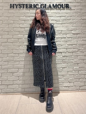 「HYSTERIC GLAMOUR（ヒステリックグラマー）のQUEEN SIZE CANDY チビTシャツ（Tシャツ/カットソー、ホワイト系）」を使った、SUZUKIさん（レディース・150cm）の秋コーディネート