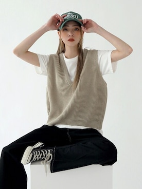 「UNE MANSION（ユヌマンション）のアイテム（ベスト）」を使った、UNE MANSIONさん（レディース・159cm）の春コーディネート