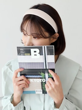 「アイテム（ヘアバンド、ホワイト系）」を使った、UNE MANSIONさん（レディース・169cm）の春コーディネート