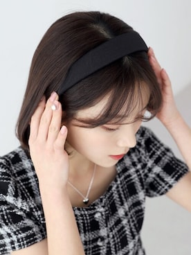 「アイテム（ヘアバンド）」を使った、UNE MANSIONさん（レディース・169cm）の春コーディネート