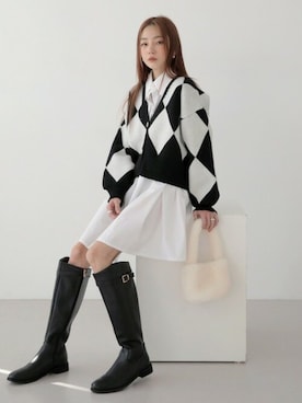 「韓国好きな人と繋がりたい」｜UNE MANSIONさん（レディース・159cm）の冬コーディネート