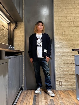 吉川修平さんの「サイドジップ ハイカットスニーカー」を使ったコーディネート