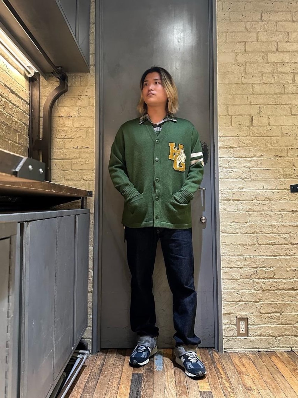 SEE NO EVIL刺繍 レタードカーディガン SEE NO EVIL刺繍 レタードカーディガンを使った人気ファッション