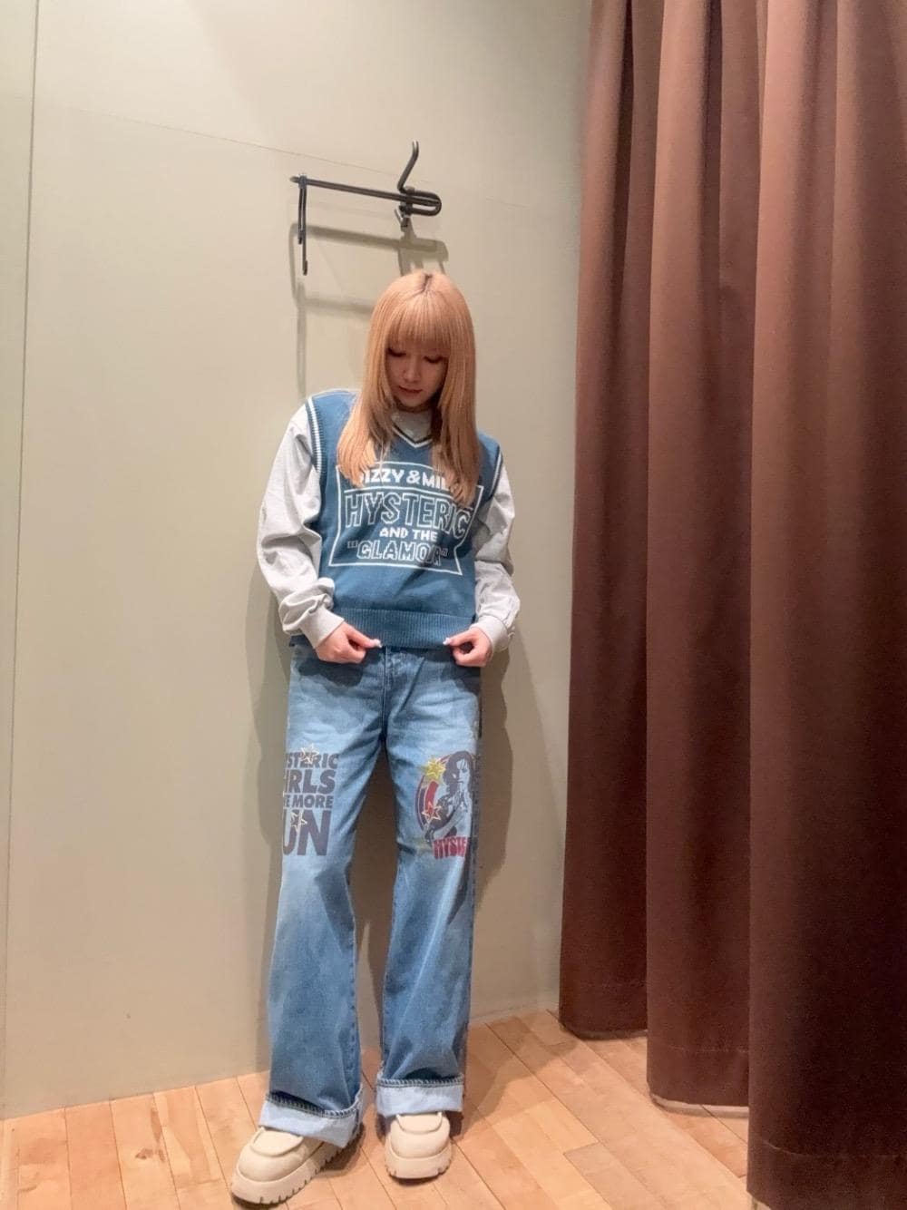 ヵ｜HYSTERIC GLAMOURのデニムパンツを使ったコーディネート - WEAR
