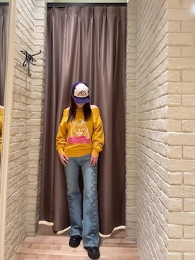 「アイテム（キャップ、パープル系）」を使った、ヵさん（レディース・155cm）の秋コーディネート