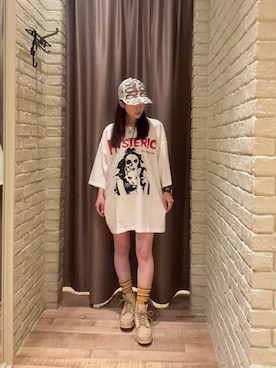 「HYSTERIC GLAMOUR（ヒステリックグラマー）のGUITAR GIRL スケーターソックス（ソックス/靴下、イエロー系）」を使った、ヵさん（レディース・155cm）の夏コーディネート