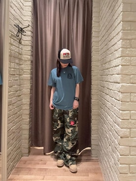 「HYSTERIC GLAMOUR（ヒステリックグラマー）のHYSTERIC SUN GIRL Tシャツ（T Shirts、ブルー系）」を使った、ヵさん（レディース・155cm）の秋コーディネート