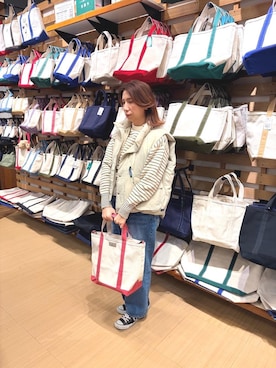 「アイテム（ダウンベスト）」を使った、saaさん（レディース・165cm）の秋コーディネート