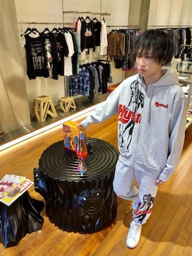 「HYSTERIC GLAMOUR（ヒステリックグラマー）のアイテム（スウェットパンツ）」を使った、RYUさん（メンズ・172cm）の冬コーディネート