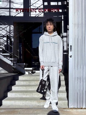 「アイテム（クラッチバッグ）」を使った、RYUさん（メンズ・172cm）の冬コーディネート