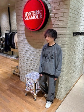 「HYSTERIC GLAMOUR（ヒステリックグラマー）のUP DOWN GIRL デニムイージーパンツ（その他パンツ、グレー系）」を使った、RYUさん（メンズ・172cm）の秋コーディネート