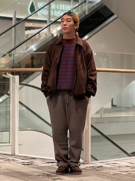 「417 EDIFICE（フォーワンセブンエディフィス）のアイテム（スウェットパンツ）」を使った、417 officialさん（メンズ・166cm）の秋コーディネート