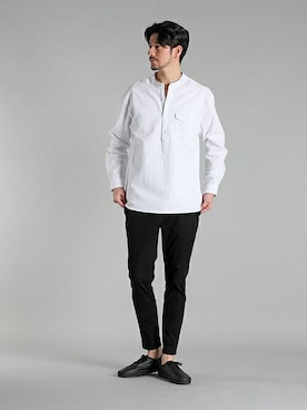 「LANVIN en Bleu(ランバンオンブルー)のアイテム(チノパンツ)」を使った、LANVIN en Bleu 本社さん(メンズ・177cm)の春コーディネート