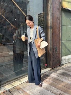 「ワイドパンツ 」｜「アイテム（その他アウター）」を使った、mihoさん（レディース・159cm）の秋コーディネート