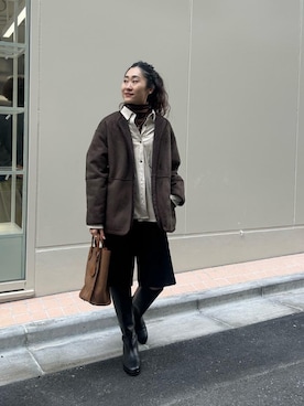 「アイテム（ムートンコート）」を使った、mihoさん（レディース・159cm）の秋コーディネート