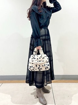 「Samantha Thavasa（サマンサタバサ）のソフトファー ハンドバッグ（ハンドバッグ）」を使った、SamanthaThavasaさん（レディース・160cm）の秋コーディネート