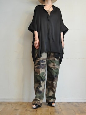 「カモフラパンツ」｜「アイテム（オールインワン・サロペット）」を使った、chaosbohemiaさん（レディース・165cm）の春コーディネート