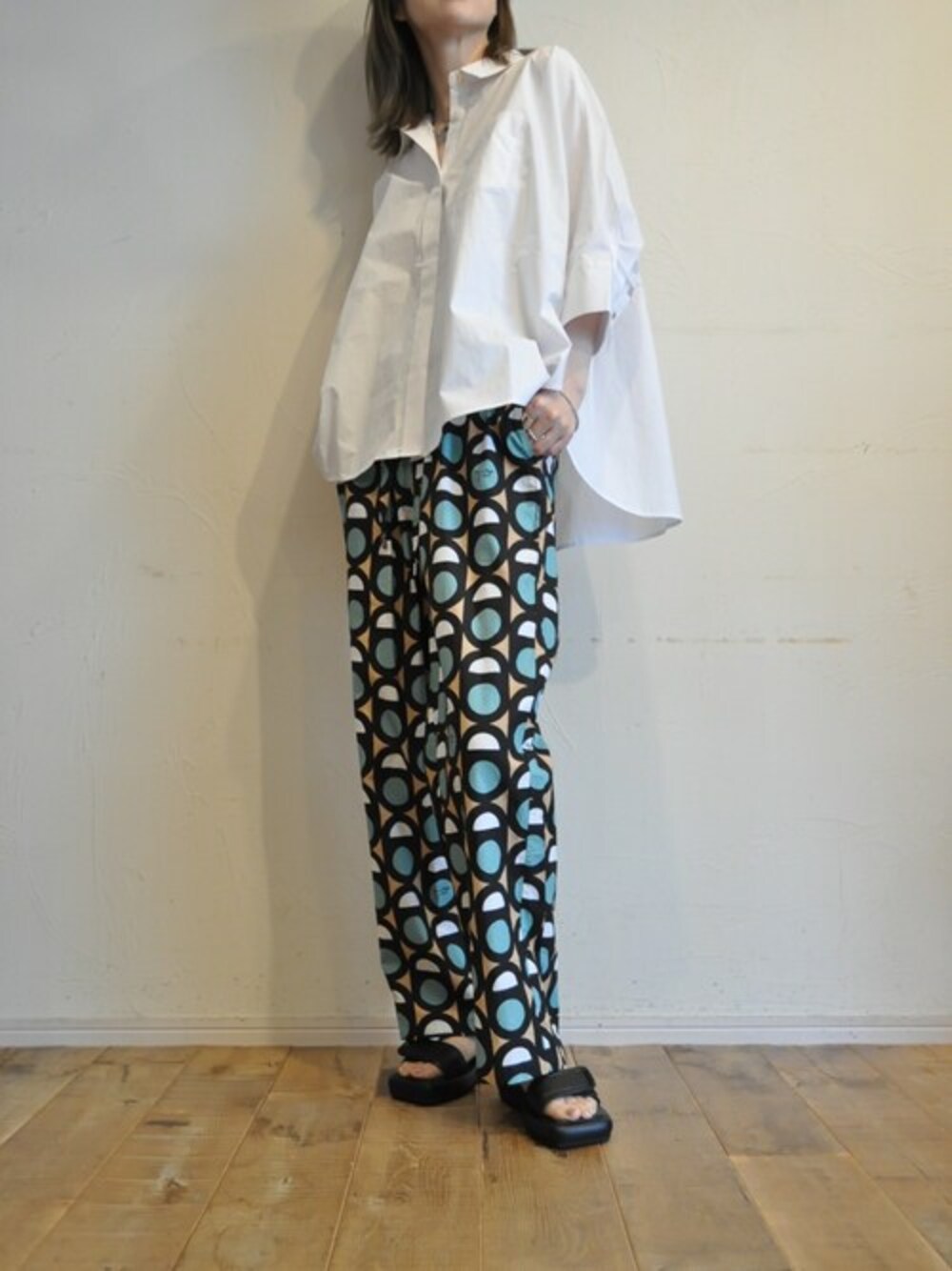 【新品未使用 】THOMAS MAGPIE イージーパンツ 20230530123634257_1000.jpg