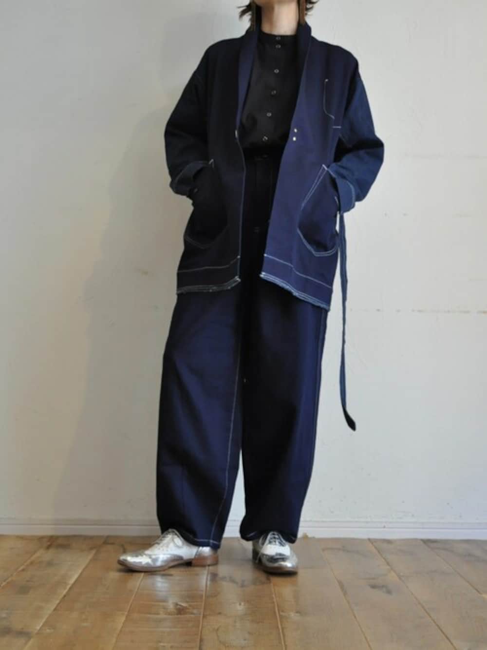 「デニム、セットアップ、ブルー、デニムジャケット、デニムパンツ、インディゴ、シンプルコーデ、ジャケットスタイル、秋コーデ、garance et violette」｜「--のニットデニムガウン（デニムジャケット、ブルー系）」を使った、chaosbohemiaさん（レディース・165cm）の秋コーディネートの1枚目の写真