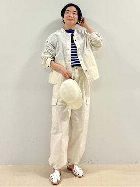 「アイテム（カーゴパンツ、ホワイト系）」を使った、yukoさん（レディース・156cm）の春コーディネート