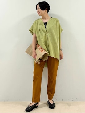 「アイテム（タンクトップ、グレー系）」を使った、yukoさん（レディース・156cm）の夏コーディネート