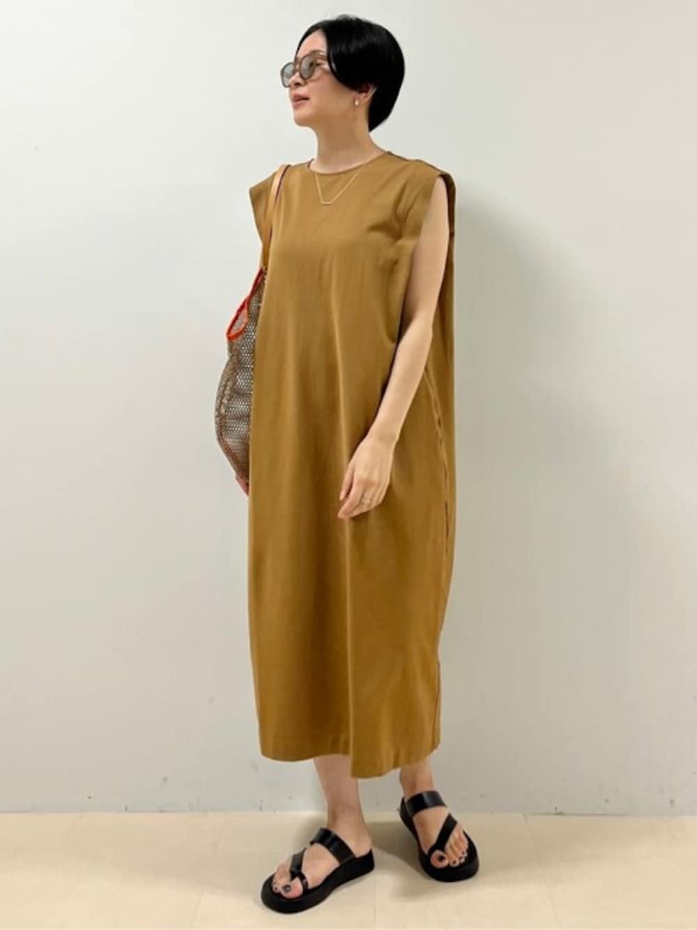 human woman（ヒューマンウーマン）の「◇ノースリーブ天竺