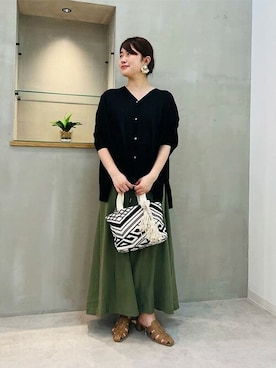 Bou Jeloudさんのコーディネート