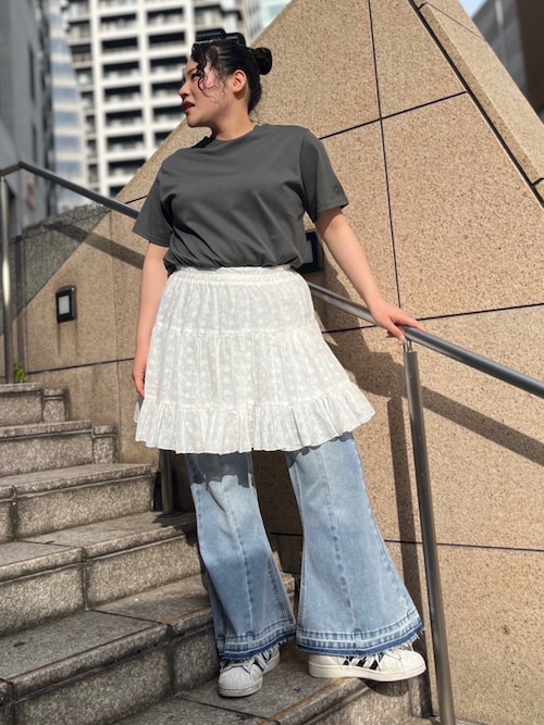 プニュズ　フレアデニムパンツ カットオフデニムフレアパンツ（デニムパンツ）｜PUNYUS