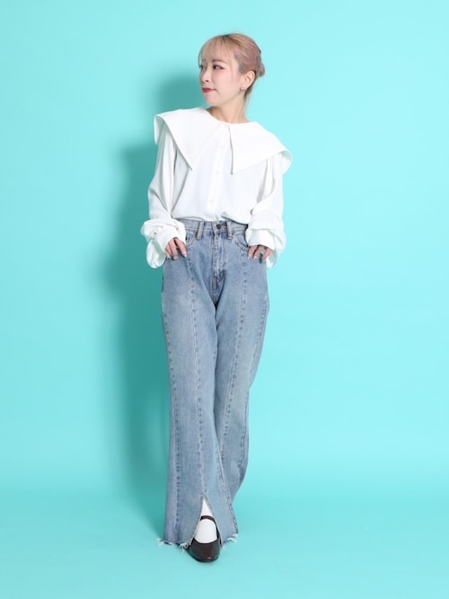 Nissy Naptimeフレアパンツ ブルー スリット入り Nissy Naptimeフレアパンツ ブルー スリット入り