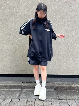 「アイテム（ジャージ、ブラック系）」を使った、PUNYUS  さん（レディース・148cm）の夏コーディネート