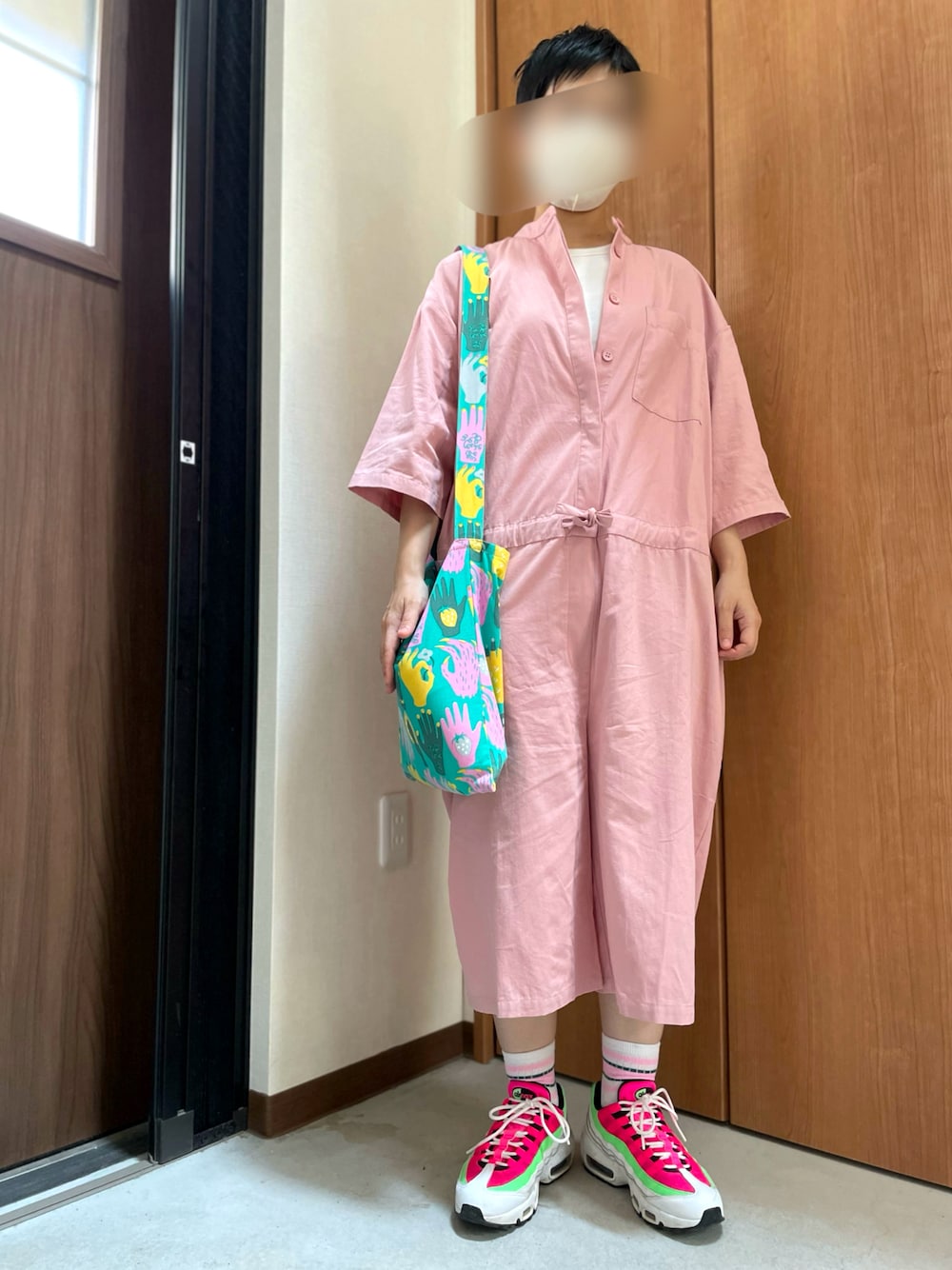 「オールインワン、ピンク、NIKE、ナイキ、NIKE AIR MAX、低身長」｜「NIKEの＜NIKE＞AIRMAX 95 NEON/スニーカー（スニーカー、ピンク系）」を使った、あきさんさん（レディース・154cm）の夏コーディネートの1枚目の写真