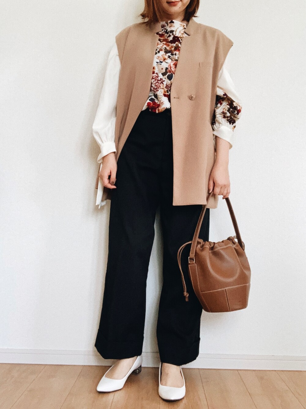 OTONA WRAP VEST SET UP DRESSを使った人気ファッション