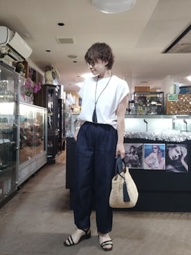 「GU（ジーユー）のアイテム（デニムパンツ、ブルー系）」を使った、takamiさん（レディース・159cm）の夏コーディネート