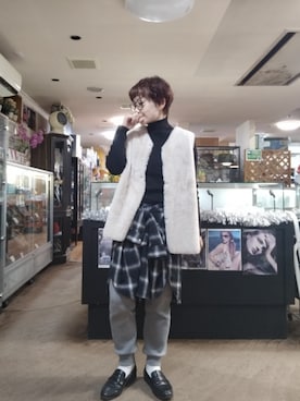 「アイテム（ローファー）」を使った、takamiさん（レディース・159cm）の秋コーディネート