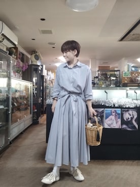「BARNYARDSTORM（バンヤードストーム）のアイテム（シャツ/ブラウス、ブルー系）」を使った、takamiさん（レディース・159cm）の春コーディネート